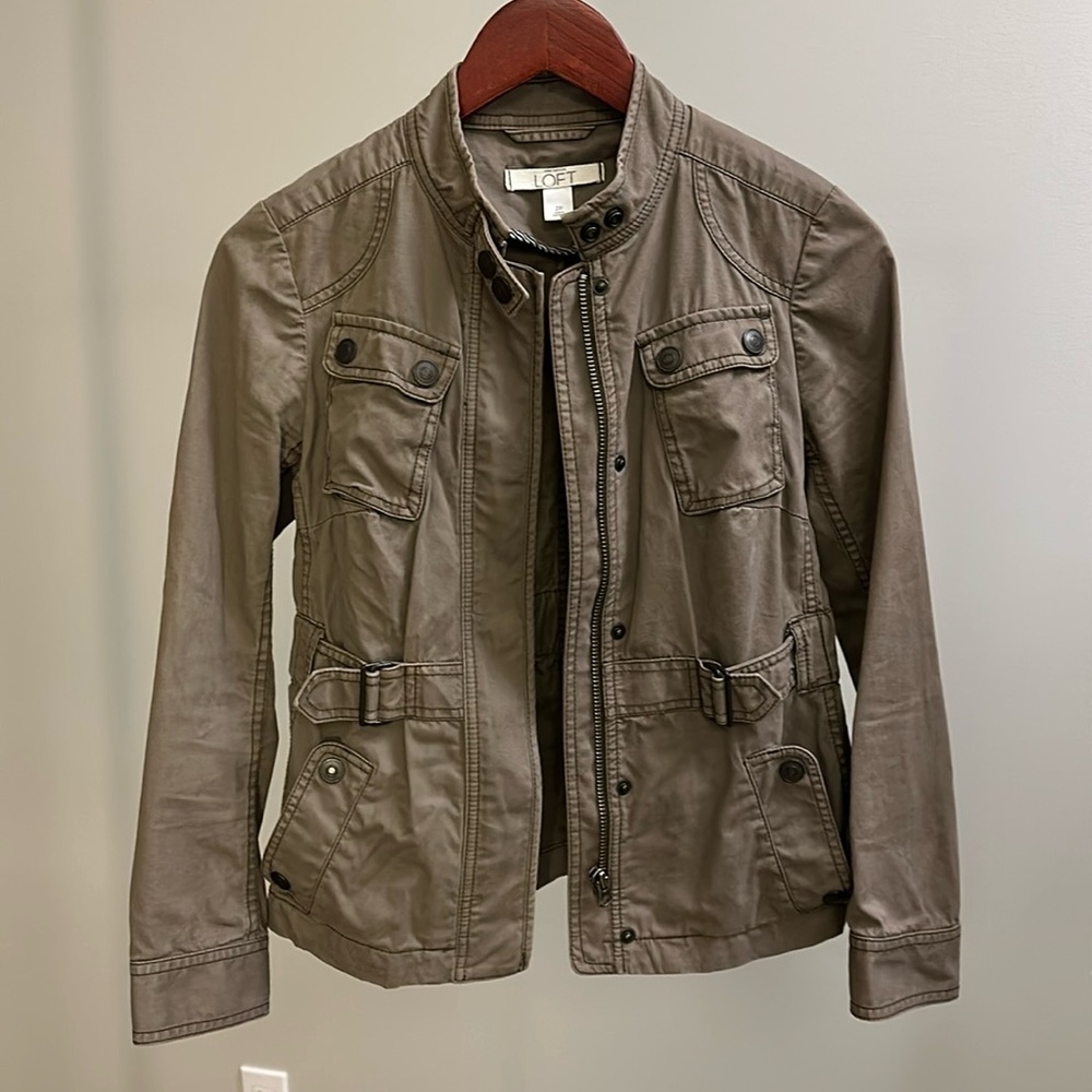 Ann Taylor Loft moto jacket, with zipper and buttons, Fall jacket, size 2P
